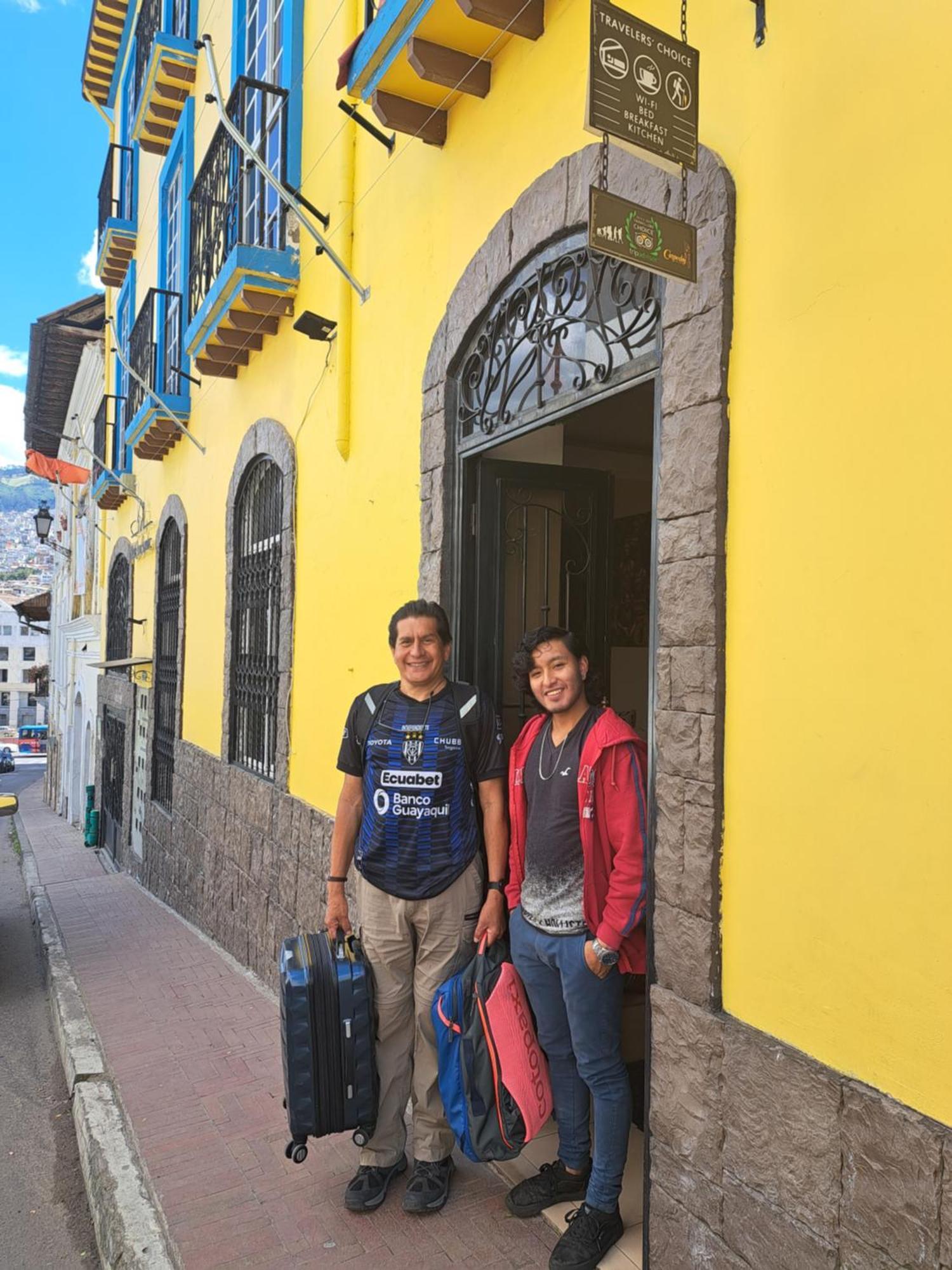Casa Carpedm Hostel Quito Ngoại thất bức ảnh