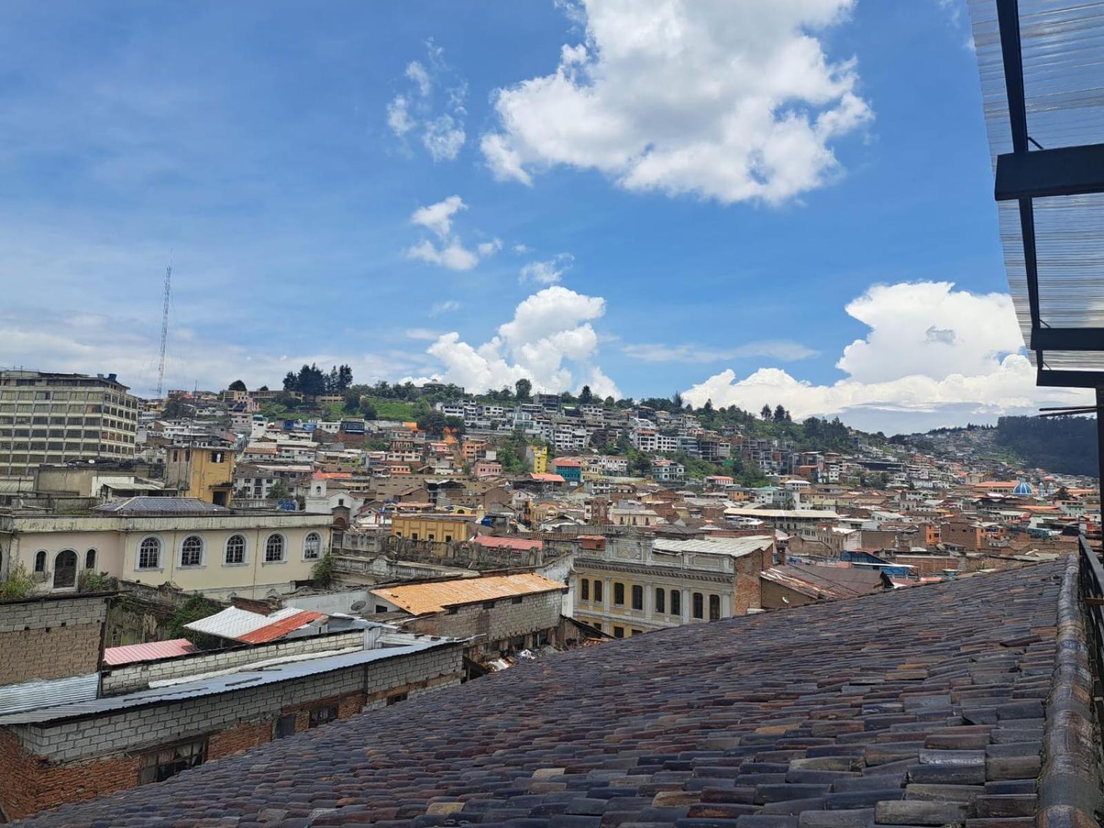Casa Carpedm Hostel Quito Ngoại thất bức ảnh